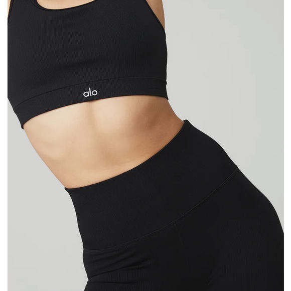 ALO Seamless High-Waist Ribbed Legging - Picture 2 of 3